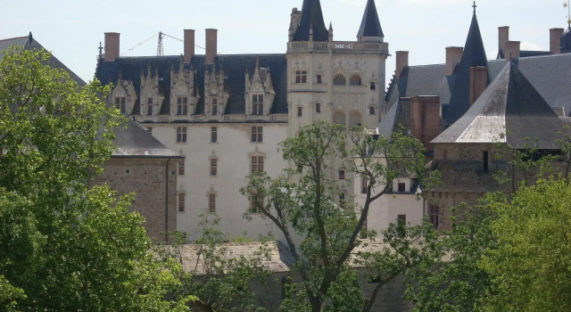 Hotel du Château, Забронировать Отель Centre Ville Нант, рядом с Иль де Версаль