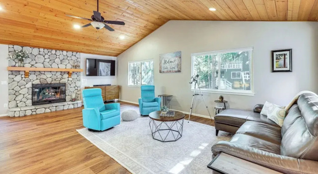 Коттедж Swim, Hike, Ski & Unwind: Lake Arrowhead Retreat!