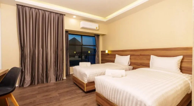 Двухместный номер Deluxe Calinton Hotel
