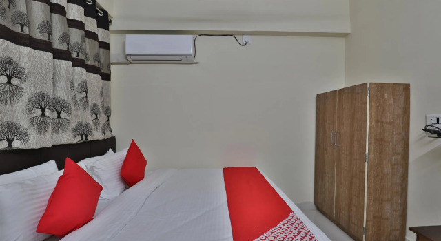 OYO Flagship 44953 Hotel Cadillac, Reserva ahora Hotel Jamnagar Guyarat