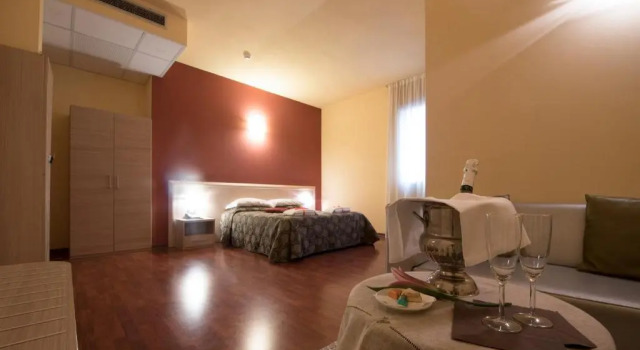 Полулюкс Hotel Formula 