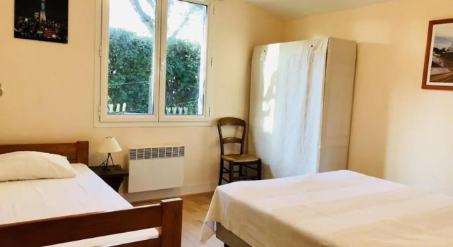 Maison conviviale à Arcachon-le-Moulleau, à 150m de la plage, jardin, parking, 2 chambres - FR-1-433-64, Забронировать Отель Отели Бассен-д'Аркашон с парковкой, Парковка