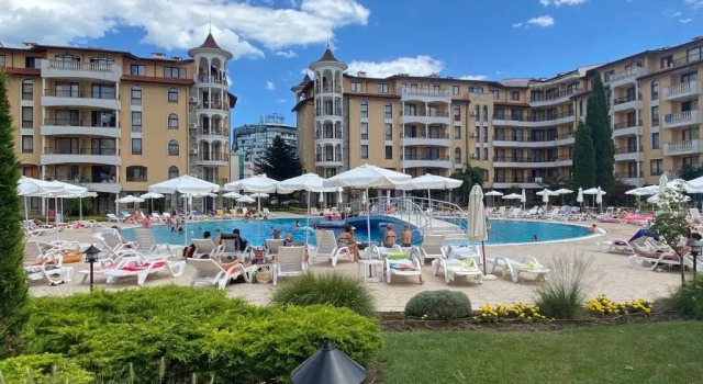 Апартаменты Private Two Bedroom Apartment Royal Sun O 31