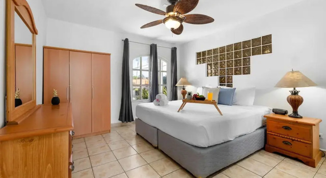 1BR Condo Wacamaya Condos Great Pool Location, Varaa Huoneisto Noord Aruba