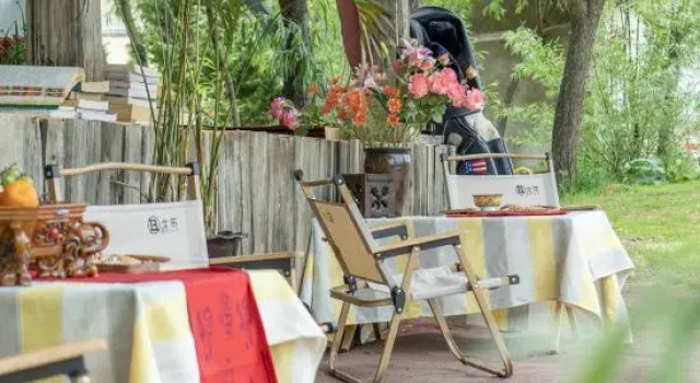 Yunxian Chinese Inn Homestay