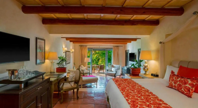 Двухместный полулюкс с видом на сад The St. Regis Punta Mita Resort