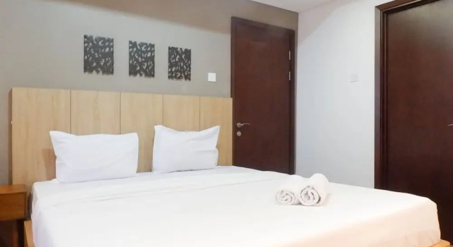 3Br Luxurious And Elegant Apartment At Grand Sungkono Lagoon, Book Apartment Hotels in East Java with a Pool, Swimming Pool