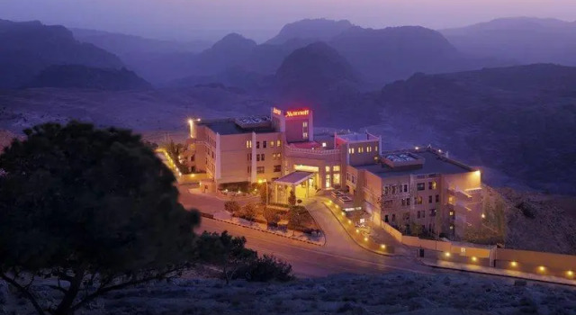 Номер Standard Petra Marriott Hotel