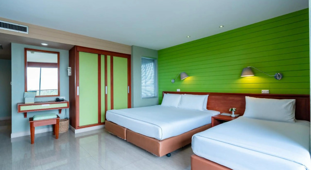Long Beach Cha-Am Hotel, Забронировать Отель Отели Пхетчабури 3 звезды, 3*