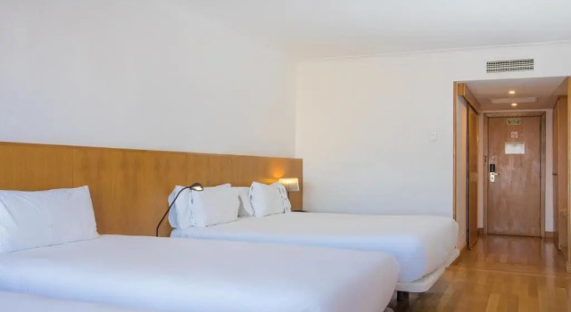 Четырёхместный номер Standard B&B HOTEL Sado Setúbal