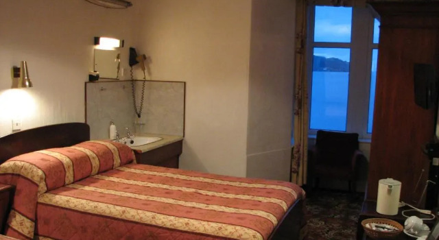 Трёхместный номер Standard с видом на море Lancaster Hotel