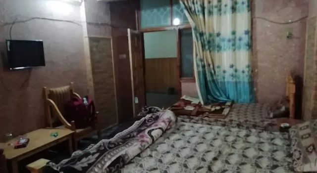 Lalazar Hotel & Restaurant