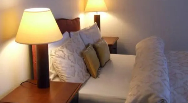 Люкс Deluxe McKays Hotel