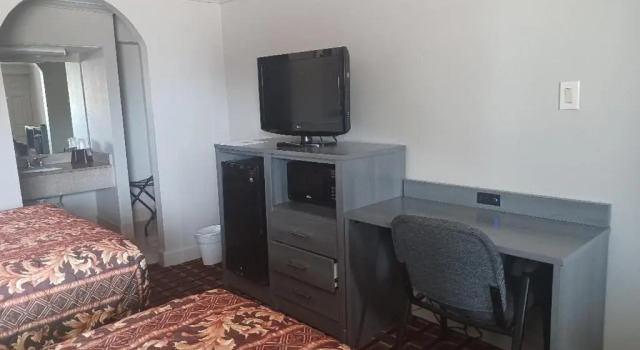 Четырёхместный номер Standard Econo Lodge Galveston Seawall