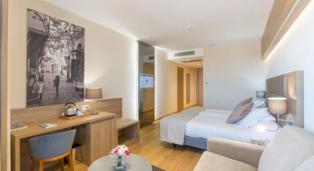 Номер Superior Lamaraz Arts Hotel