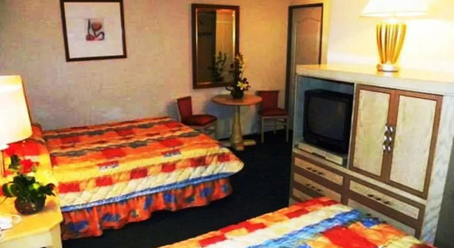 Четырёхместный номер Standard Hotel San Francisco Irapuato Business Class