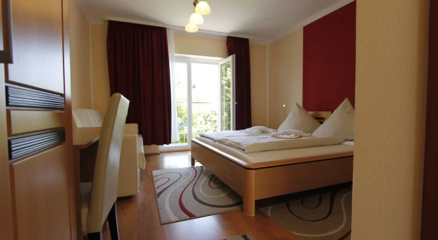 Двухместный номер Standard с балконом Hotel Rhein-Mosel-View