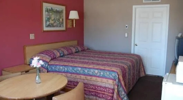Colony Motel, Đặt Nhà nghỉ ven đường Brookfield Wisconsin