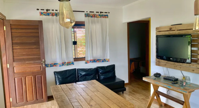 Charme e Aconchego - Casa para 10 pessoas com 3 quartos