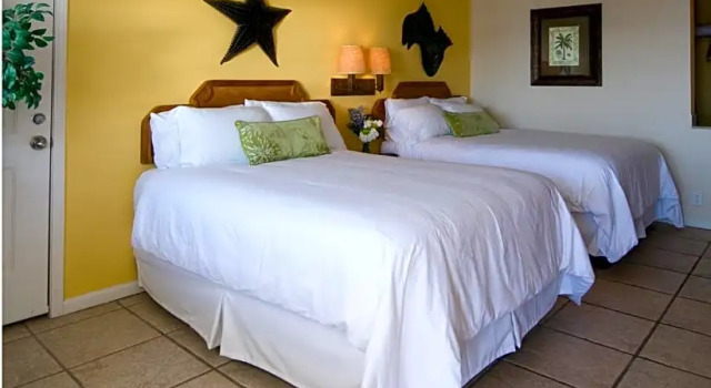 Четырёхместный номер Standard Ocean Isle Inn