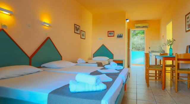 Студия Filoxenia Apartments & Studios
