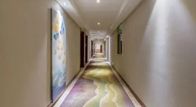 Hua Yi  Hotel