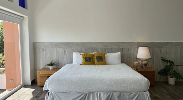 Двухместный полулюкс с балконом и с видом на залив Casa Tortugas Boutique Hotel - A Hidden Gem in Cancun