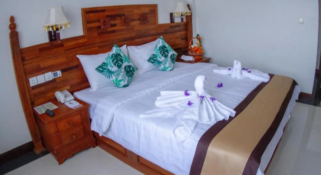 Kampong Thom Palace Hotel, Prenota Hotel Stueng Saen 