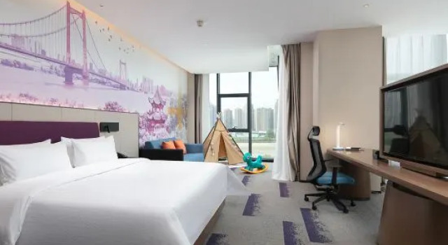 Семейный люкс Hampton by Hilton Wuhan Qiaokou Gutian