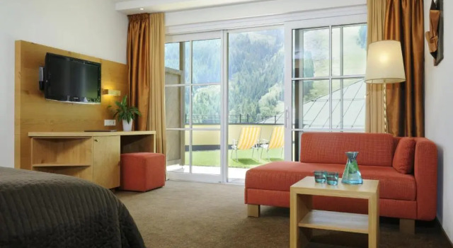 Полулюкс Deluxe Hotel Saalbacher Hof
