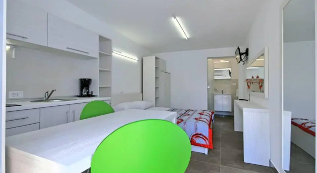 Apartmani Elio, Book Hotel Hoteller i Umag Riviera med pool, Swimmingpool