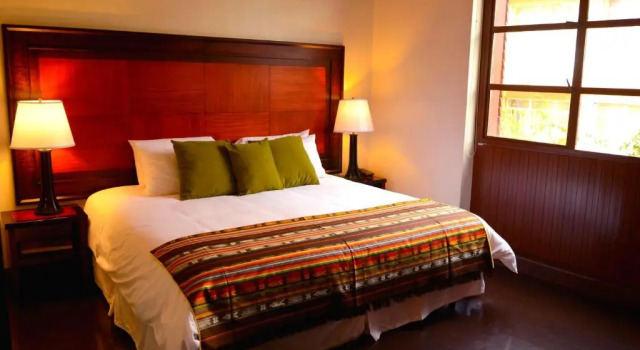 O podwyższonym standardzie pokój Hotel Cuenca