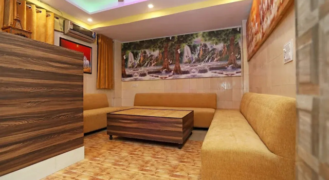 OYO 22663 Qlark Rooms & Lawn