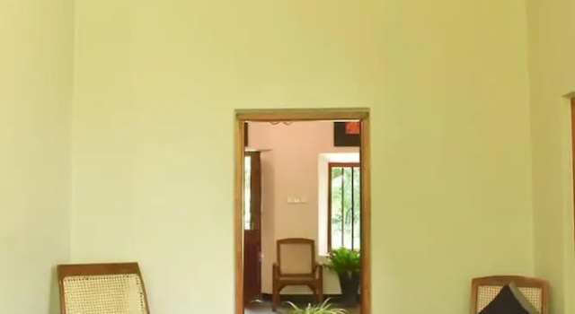Вилла Charming & Historical 3-bed Bungalow in Hikkaduwa