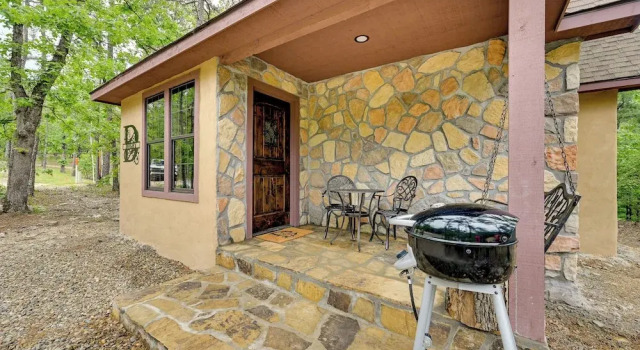 Апартаменты Blissful Broken Bow Studio: Fire Pit & Jacuzzi Tub