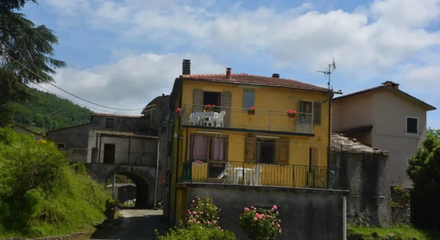 Agriturismo Ghirlanda Norma Rita, Prenota Hotel Carrodano Liguria