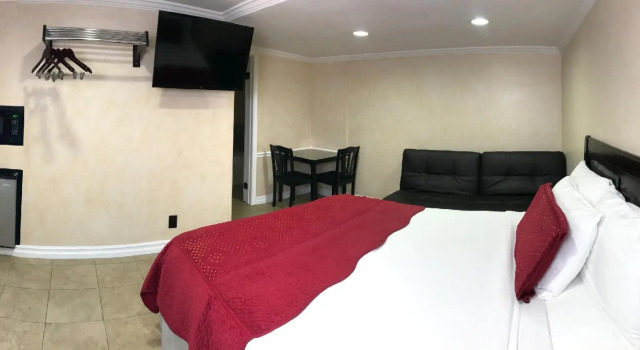 Люкс Nite Inn at Universal City - Walking Distance to Universal Studios Hollywood