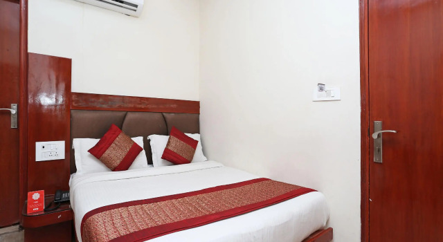 Hotel Prem Deluxe Guest House