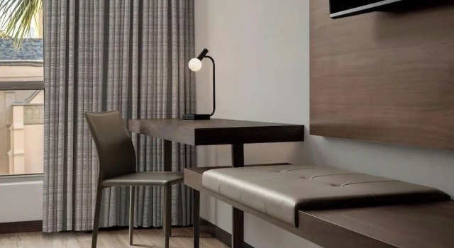 Номер Standard AC Hotel Pasadena