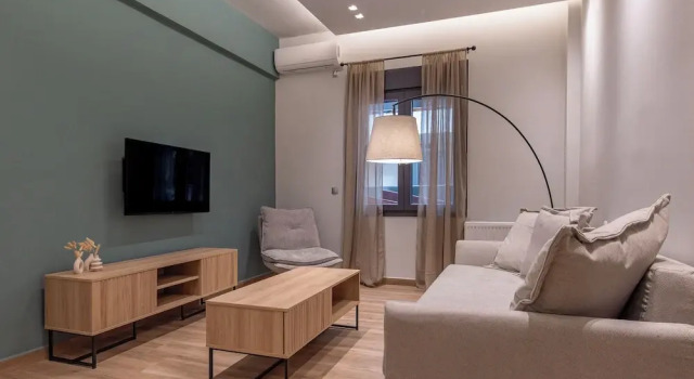 Phaedrus Living Pagkrati Modern Grove