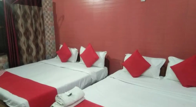 Goroomgo Rashmi Agra