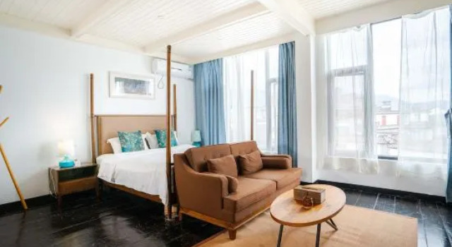 Люкс Luxury Dali Huayue Fanxing Sea View Inn