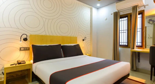 Marhaba Rooms by OYO Rooms, Забронировать Отель Отели штата Кералы с парковкой, Парковка