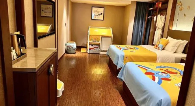 Семейный тент TILL BRIGHT HOTEL (Yiyang Heshan District Pedestrian Street Branch)