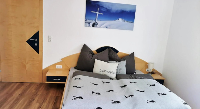Ferienhaus Gschlössl, Rezerwuj Hotel Hotele w Salzburg z parkingiem, Parking