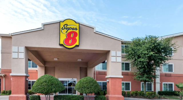 Super 8 by Wyndham Fort Worth North, Забронировать Отель Fossil Creek Форт-Уэрт