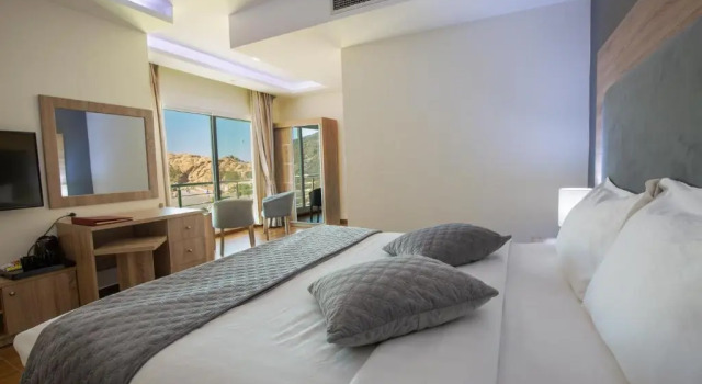 Двухместный номер Standard Petra Moon Hotel