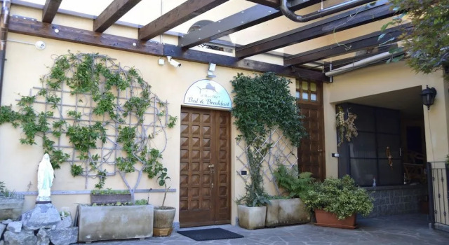 B&B "al Pesce Vela", Buchen Sie Bed & Breakfast Albese con Cassano Lombardei