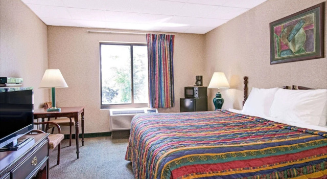 Номер Deluxe Days Inn by Wyndham Parsippany