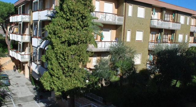 Apartment in Diano Marino With Communal Pool, Забронировать Апартаменты/квартира Отели в центре Диано-Марина, в центре
